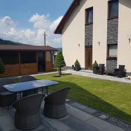 Apartman Art Зуберець Екстер'єр фото