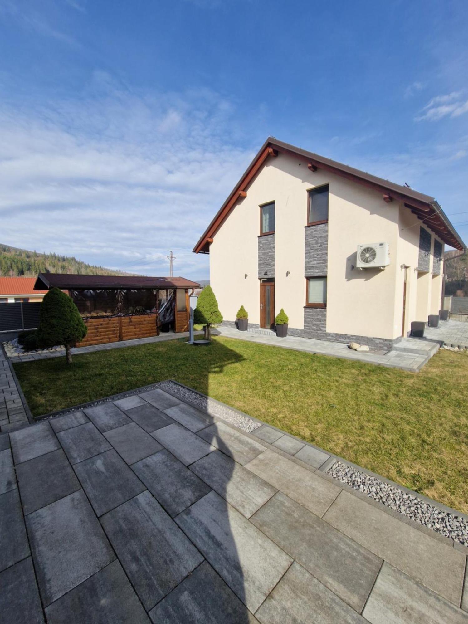 Apartman Art Зуберець Екстер'єр фото